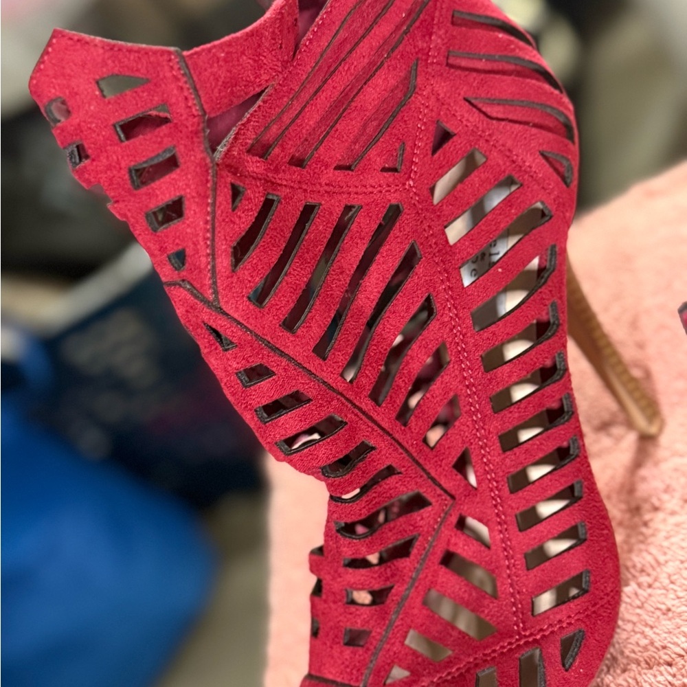 Chelsea & Zoe Red Cutout Heels